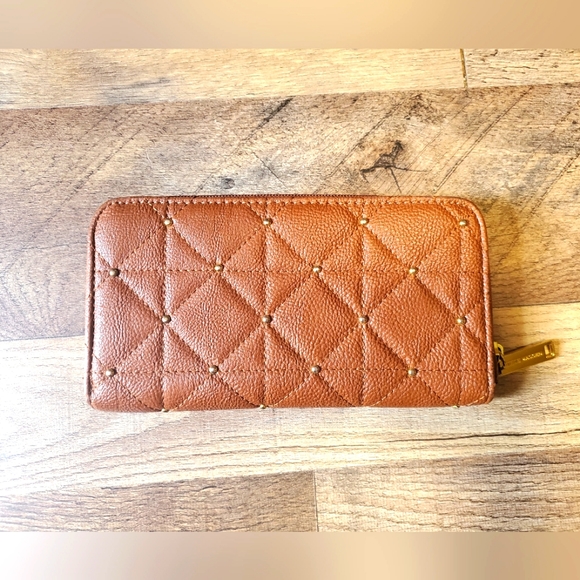 Steve Madden Brown & Gold Quilted Stud Studded Zip up Wallet - Picture 2 of 9